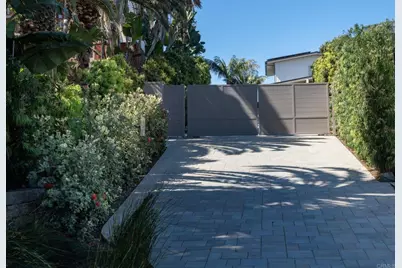100 5th Street, Encinitas, CA 92024 - Photo 28