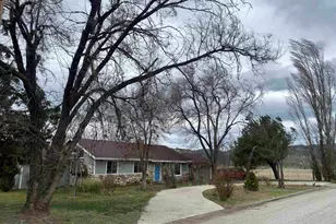 18461 Santa Anita St, Tehachapi, CA 93561 - Photo 2