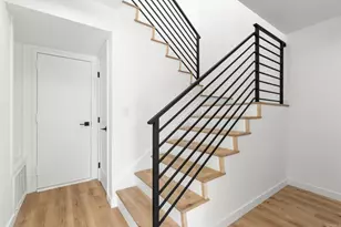 2135 E Valley Pkwy, Escondido, CA 92027 - Photo 18