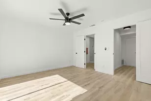 2135 E Valley Pkwy, Escondido, CA 92027 - Photo 20