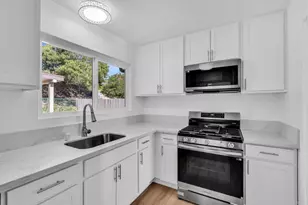 4530 Beverly Glen Dr, Oceanside, CA 92056 - Photo 12