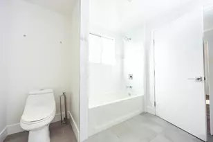 1101 S Harvard Blvd, Los Angeles, CA 90006 - Photo 10