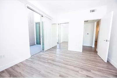 1101 S Harvard Boulevard #510, Los Angeles, CA 90006 - Photo 12