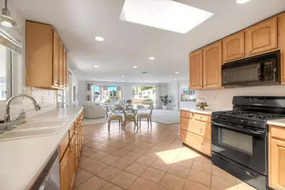 6610 Easy Street, Carlsbad, CA 92011 - Photo 24