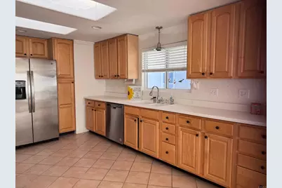 6610 Easy Street, Carlsbad, CA 92011 - Photo 10