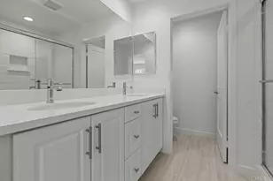 2524 Chamomile Ln, Carlsbad, CA 92008 - Photo 10