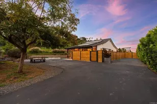 6937 Kellyn Ln, Vista, CA 92084 - Photo 8