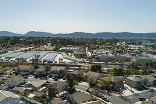 27288 Sierra Madre Dr, Murrieta, CA 92563 - Photo 10