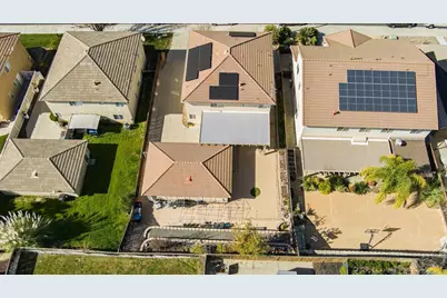 27288 Sierra Madre Drive, Murrieta, CA 92563 - Photo 6