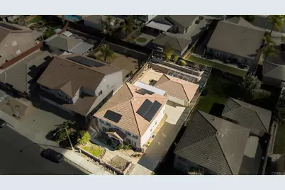 27288 Sierra Madre Drive, Murrieta, CA 92563 - Photo 2