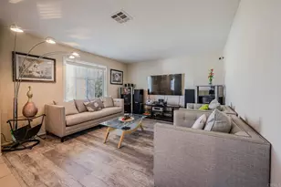 27288 Sierra Madre Dr, Murrieta, CA 92563 - Photo 14