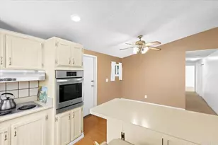 2735 Mission Village Dr, San Diego, CA 92123 - Photo 12