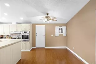 2735 Mission Village Dr, San Diego, CA 92123 - Photo 14