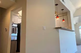 8597 Via Mallorca, La Jolla, CA 92037 - Photo 4