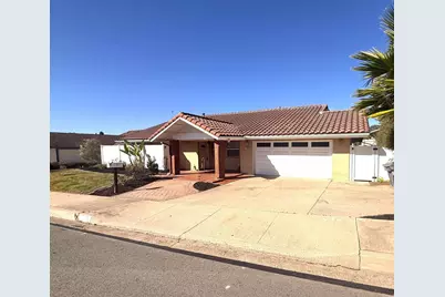 1554 W Country Club Lane, Escondido, CA 92026 - Photo 2