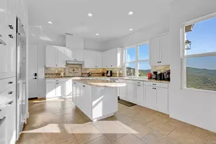 30809 Chateau Haut Briant, Bonsall, CA 92003 - Photo 14