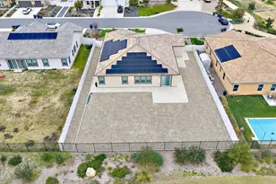 13410 Herringbone Ct, Valley Center, CA 92082 - Photo 2