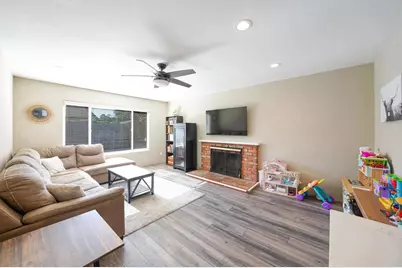 1643 Oak Hill Drive, Escondido, CA 92027 - Photo 12