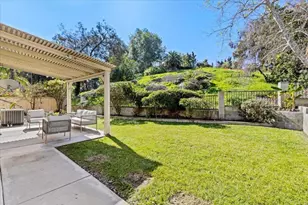 2077 Tiffany Dr, Oceanside, CA 92056 - Photo 18