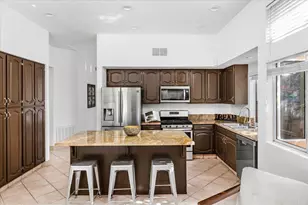 2077 Tiffany Dr, Oceanside, CA 92056 - Photo 14