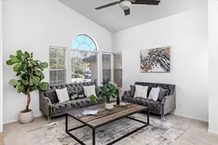 2077 Tiffany Dr, Oceanside, CA 92056 - Photo 2