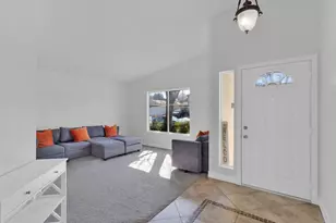 23326 Red Willow Way, Murrieta, CA 92562 - Photo 10