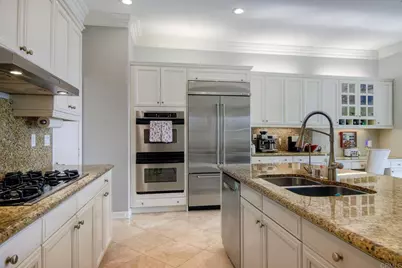 6795 Palermi Pl, Carlsbad, CA 92011 - Photo 14