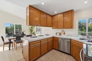 10896 Pointed Oak Ln, San Diego, CA 92131 - Photo 14