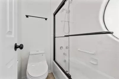 835 N Cleveland Street #E, Oceanside, CA 92054 - Photo 6