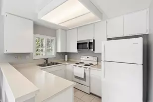 11325 Avenida De Los Lobos, San Diego, CA 92127 - Photo 14