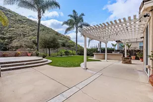 1122 Via Vera Cruz, San Marcos, CA 92078 - Photo 38