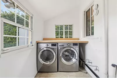 4904 7th Avenue, Los Angeles, CA 90043 - Photo 18