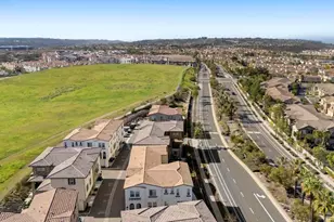 13480 Lopelia Meadows Pl, San Diego, CA 92130 - Photo 28