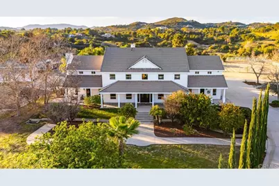 38755 Via Vista Grande, Murrieta, CA 92562 - Photo 2