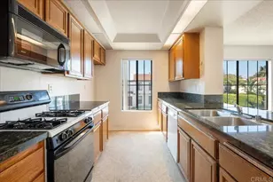 6956 Sandpiper Pl, Carlsbad, CA 92009 - Photo 10