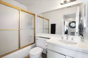 6956 Sandpiper Pl, Carlsbad, CA 92009 - Photo 8