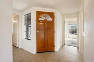 6956 Sandpiper Pl, Carlsbad, CA 92009 - Photo 4