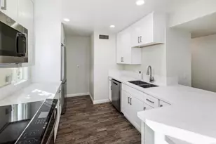 2607 Pirineos Way, Carlsbad, CA 92009 - Photo 12