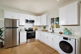 735 737 Pine Ave, Carlsbad, CA 92008 - Photo 22