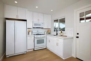 735 737 Pine Ave, Carlsbad, CA 92008 - Photo 34