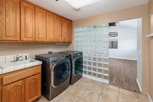 1567 Monte Vista Dr, Vista, CA 92084 - Photo 32