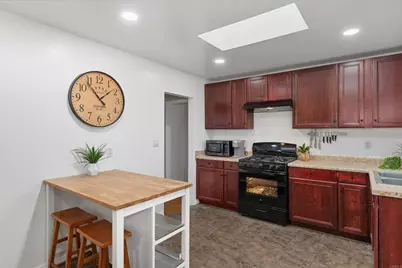 268 Sierra Way, Chula Vista, CA 91911 - Photo 10