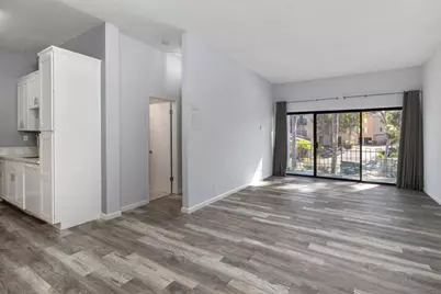8328 Regents Road #1K, San Diego, CA 92122 - Photo 4