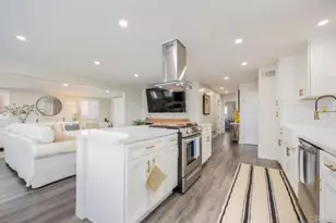 157 Horizon Ln, Oceanside, CA 92056 - Photo 8