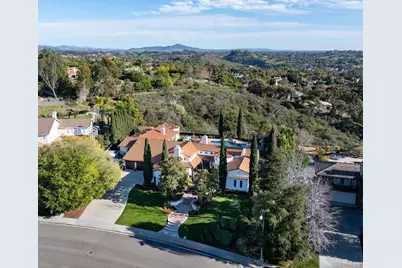 7992 Paseo Esmerado, Carlsbad, CA 92009 - Photo 4