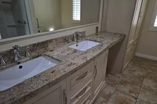 8975 Lawrence Welk Dr, Escondido, CA 92026 - Photo 16