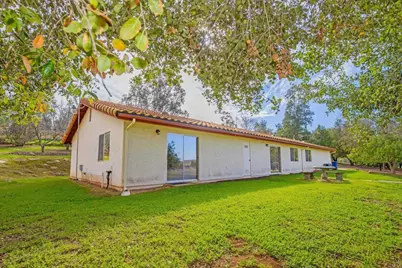 17235 Voorhes Lane, Ramona, CA 92065 - Photo 12