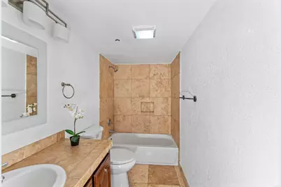 390 E Madison #H, El Cajon, CA 92020 - Photo 10