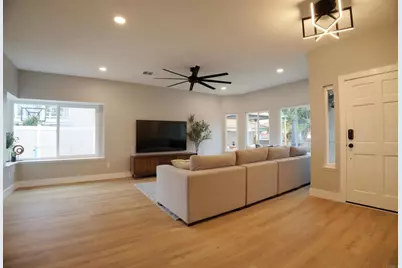 39760 Notting Hill Rd, Murrieta, CA 92563 - Photo 10