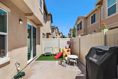 1374 Palo Verde Way, Vista, CA 92083 - Photo 10